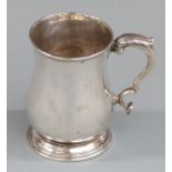 Victorian hallmarked silver baluster shaped tankard, London 1876 maker John, Edward, Walter & John