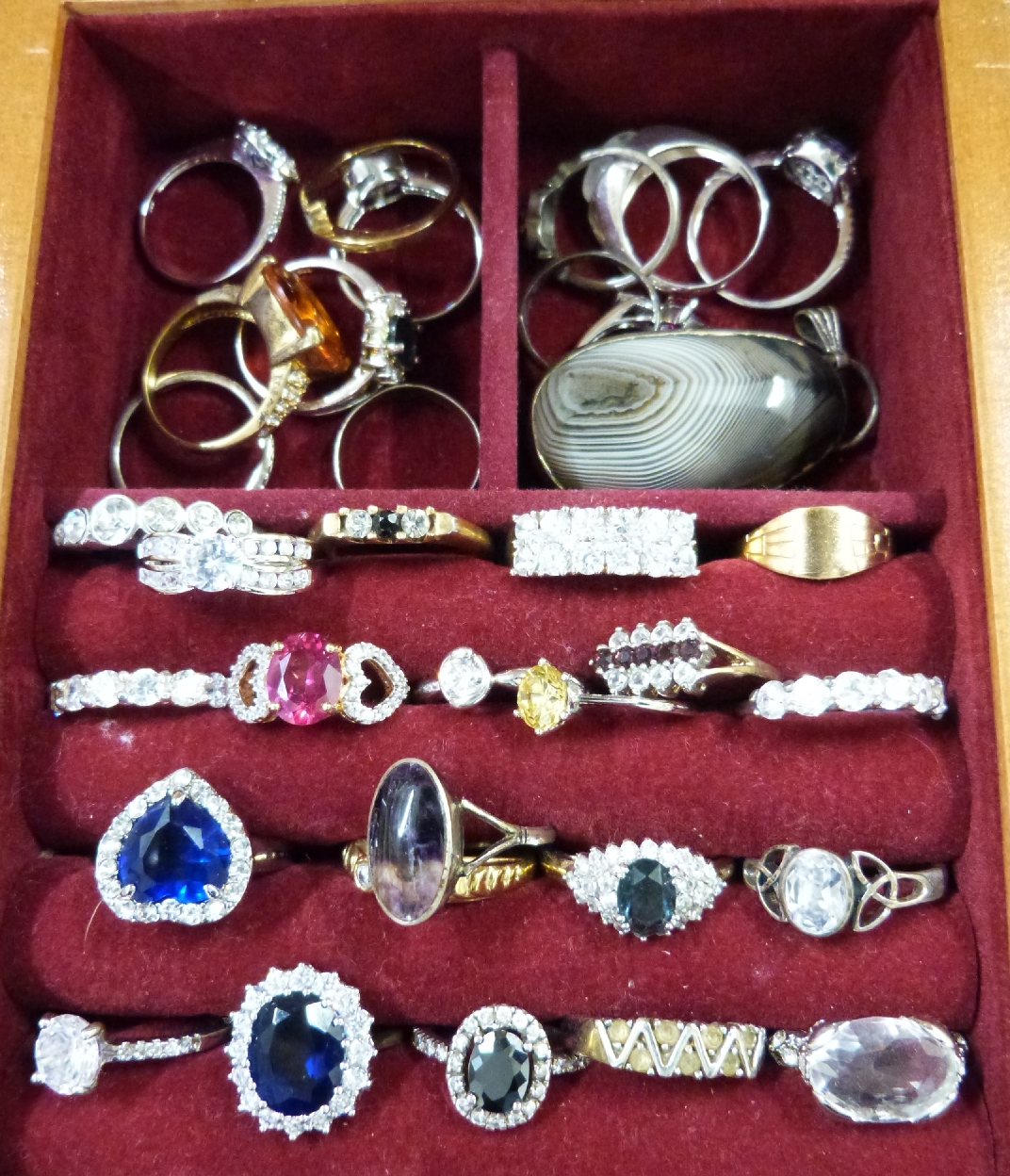 A collection of costume jewellery including a quantity of silver rings, one set with Blue John, - Image 2 of 7