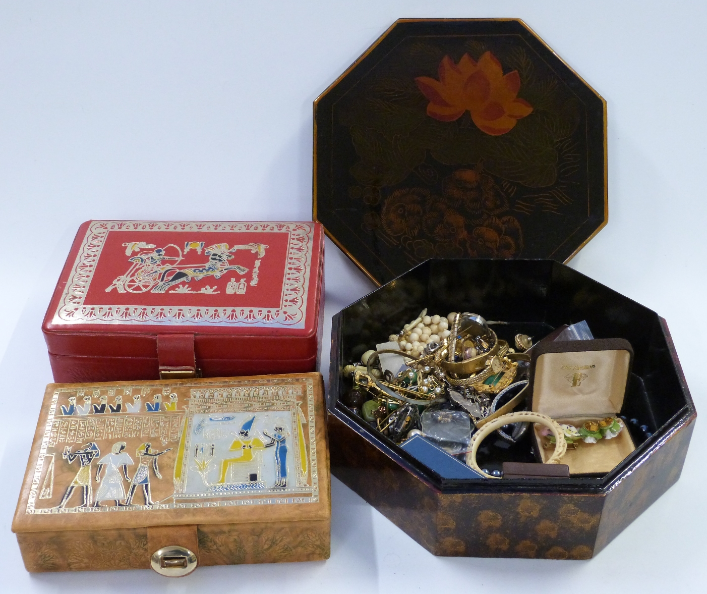 A collection of costume jewellery including watches, Miracle brooch, 9ct gold earrings, silver - Image 2 of 5