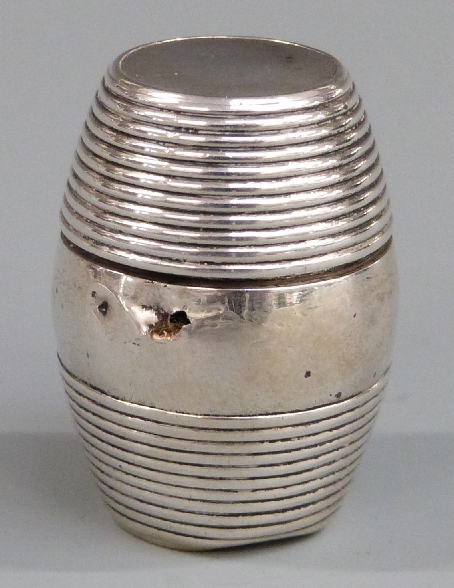 Georgian white metal possibly provincial silver nutmeg or similar holder with screw off top, in