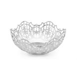 A George V silver basket, Walker & Hall, Sheffield, 1930