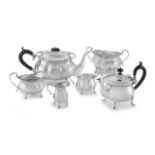 A George V silver three-piece tea set, Williams (Birmingham) Ltd, Birmingham, 1924