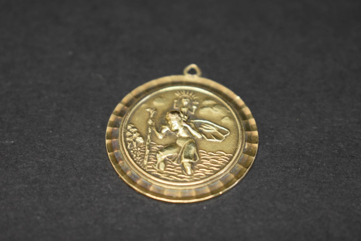 A 9ct gold St Christopher medallion, 2.5cm diameter, 5.8g. - Image 2 of 3