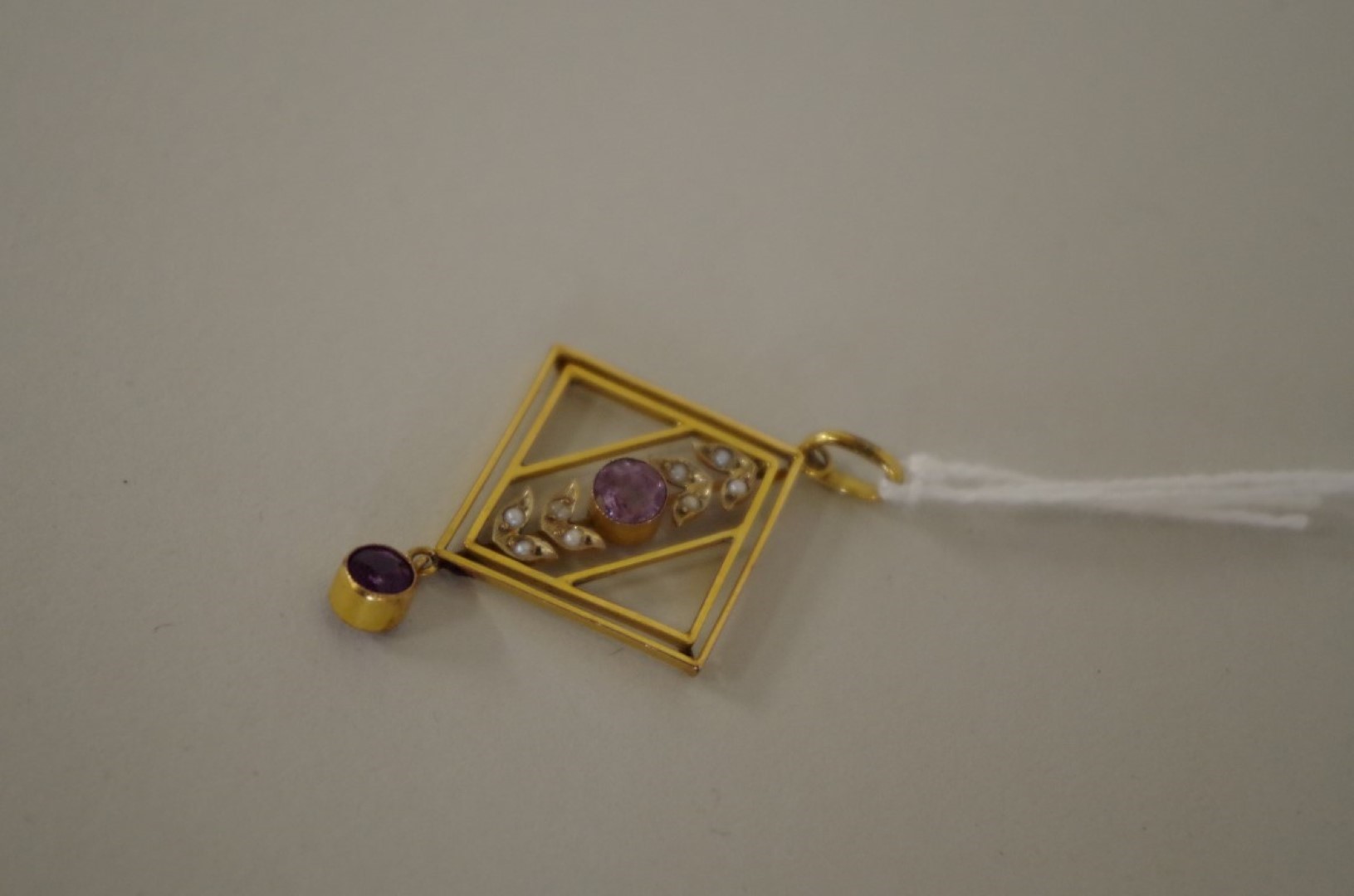 An Edwardian 9ct gold amethyst and seed pearl pendant. - Image 3 of 5