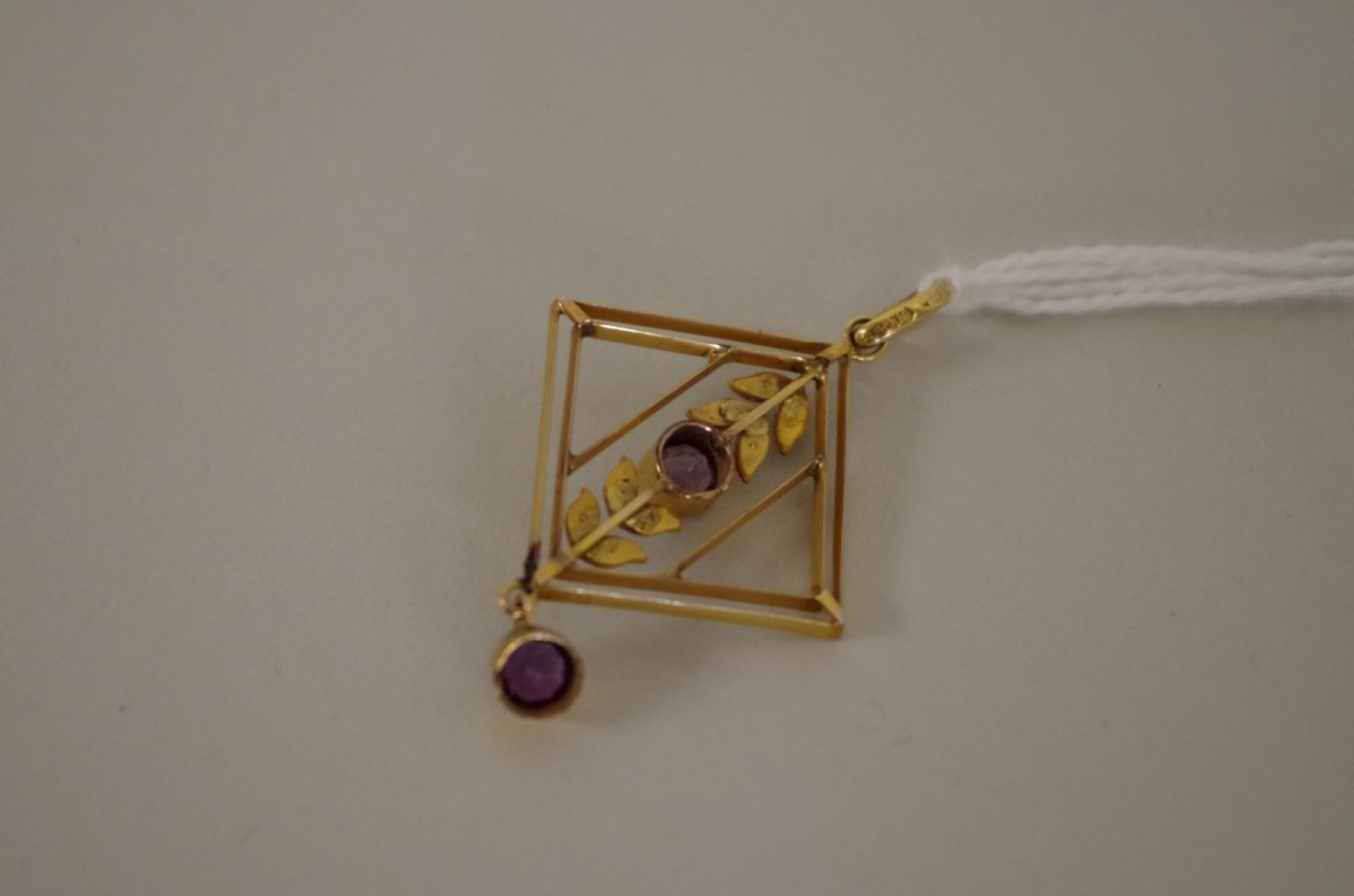 An Edwardian 9ct gold amethyst and seed pearl pendant. - Image 5 of 5