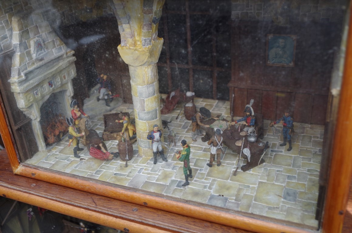 Two polychrome painted dioramas of Napoleonic soldiers, largest 54.5cm wide. - Image 2 of 5