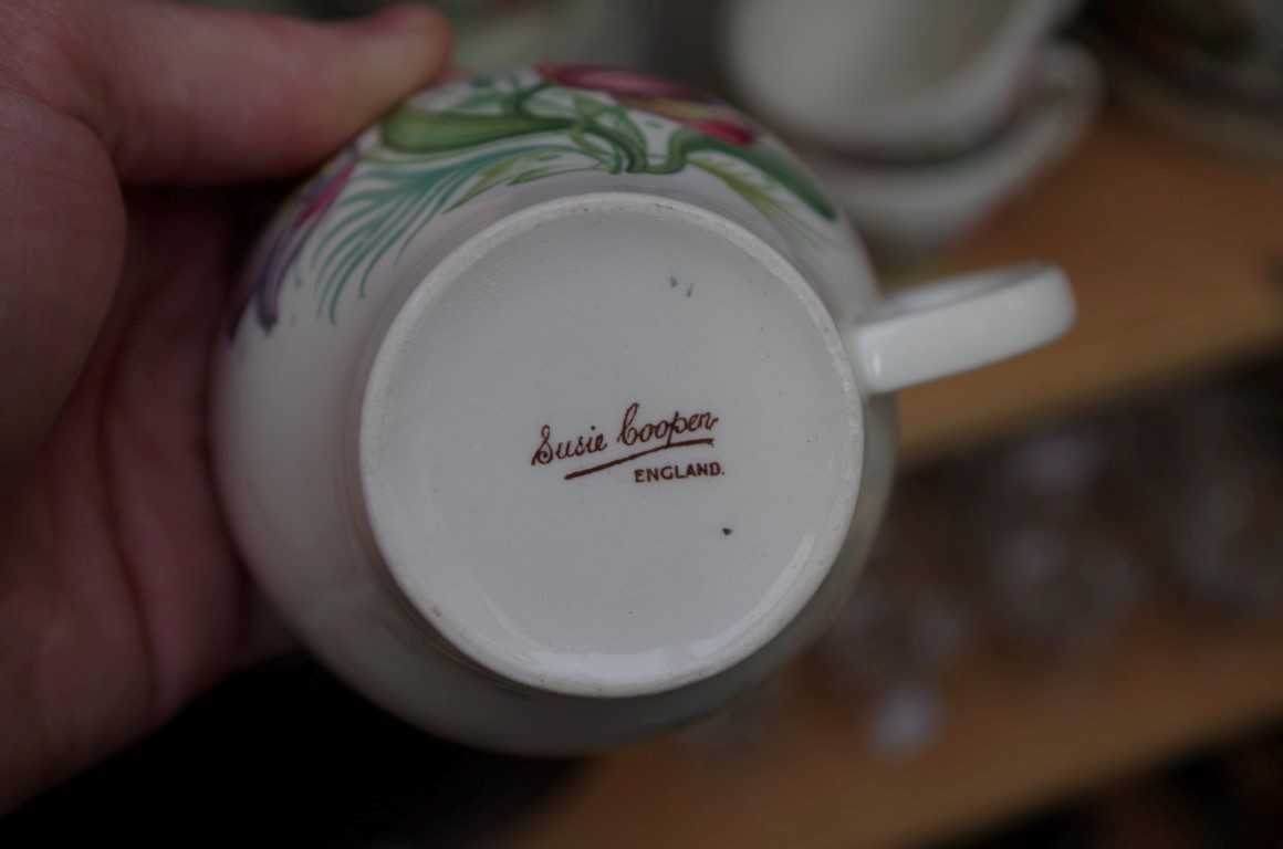 A Susie Cooper 'Parrot Tulip' pattern part tea service; together with a Spode Italian pattern mortar - Image 2 of 3