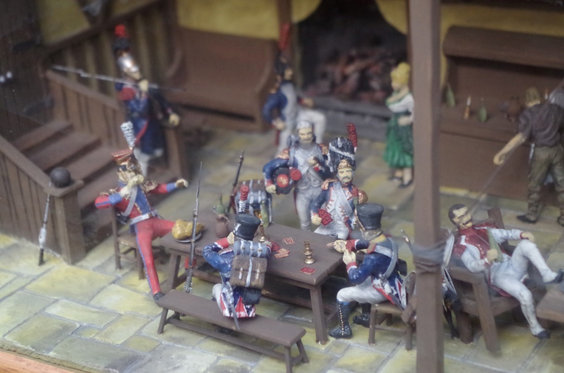 Two polychrome painted dioramas of Napoleonic soldiers, largest 54.5cm wide. - Image 4 of 5