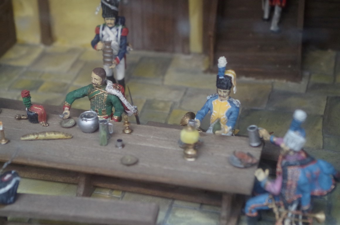 Two polychrome painted dioramas of Napoleonic soldiers, largest 54.5cm wide. - Image 5 of 5