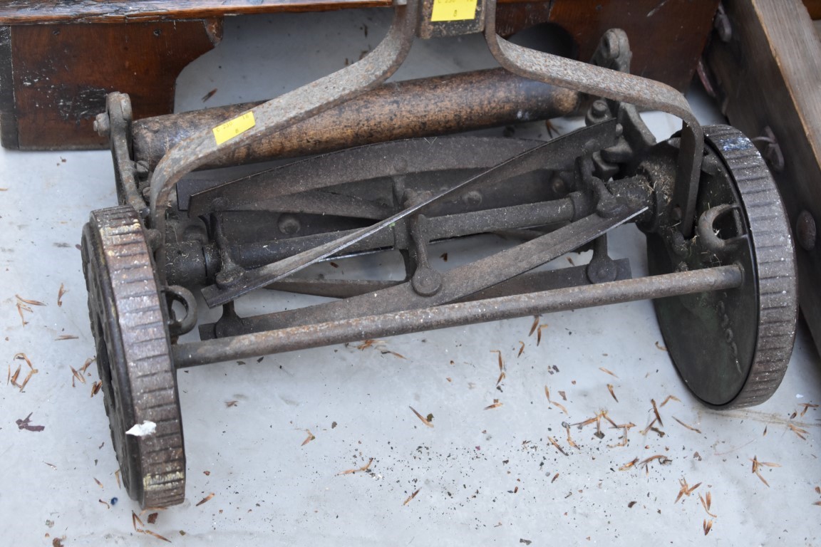 An American Blackfriars push along cylinderÂ lawn mower.Â - Image 3 of 3