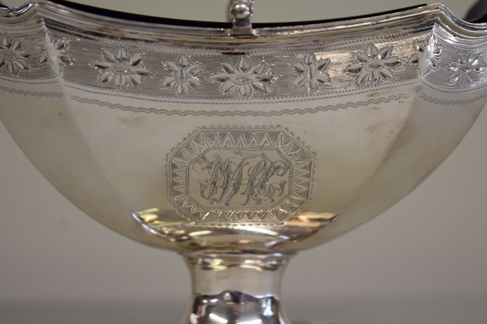 A George III silver swing handled pedestal sugar basket,Â by Charles Chesterman ll, London 1789, - Image 2 of 3