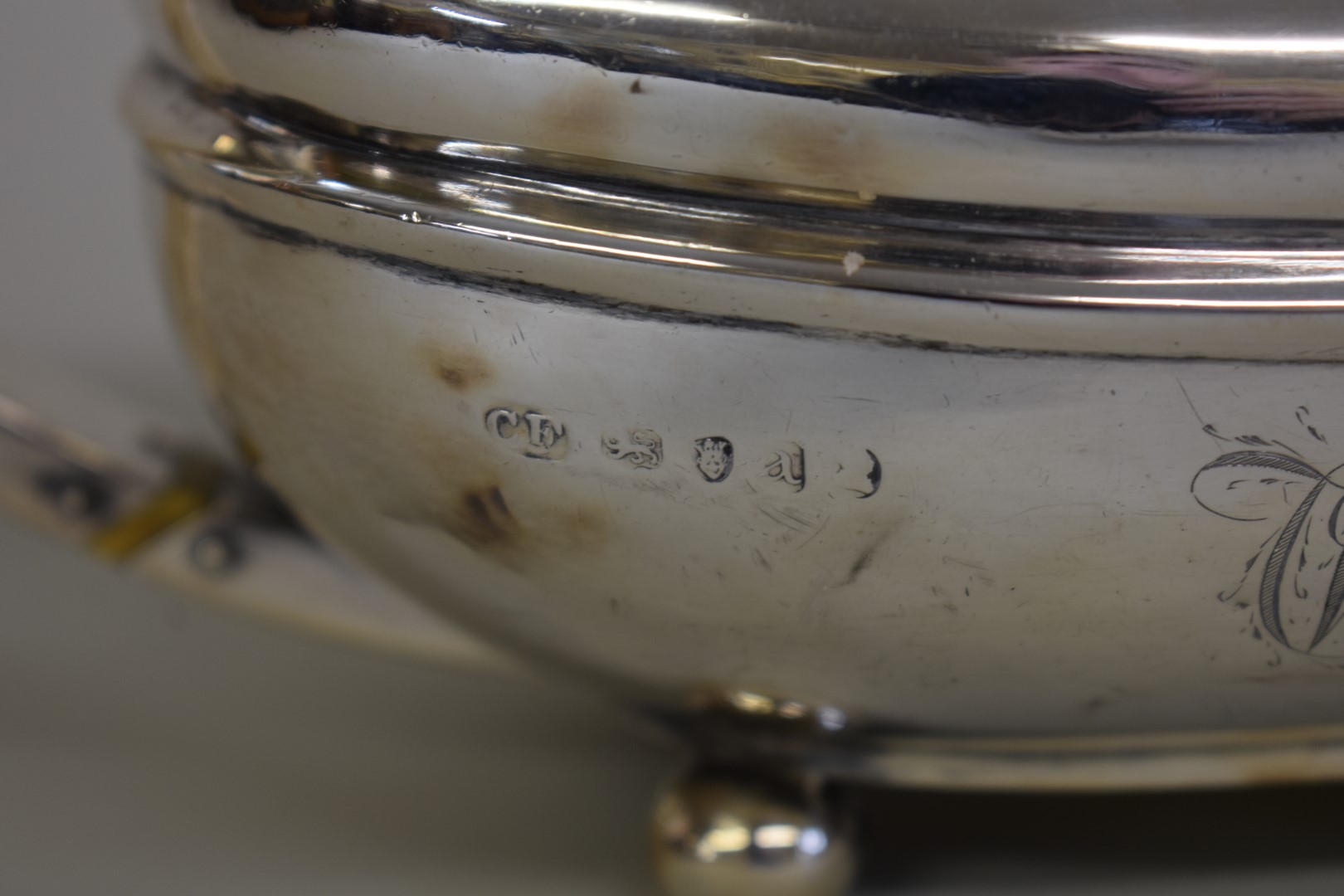 A George lll silver teapot,Â by Charles Fox, London 1776,Â 635g all in. - Image 2 of 6