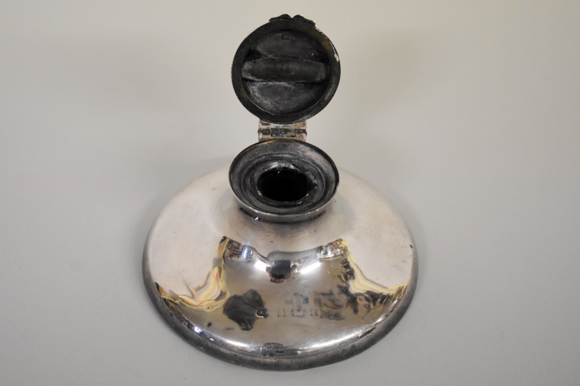 A silver capstan inkwell, by Mappin & Webb, indistinct marks, Birmingham 1905?, 10cm diameter. - Image 2 of 4