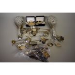 A quantity of silver and metal items, to include: napkin rings; decanter labels etc, 321g weighable.