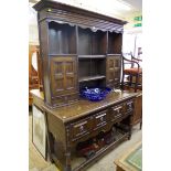 An old oak dresser and rack, 136.5cm wide.