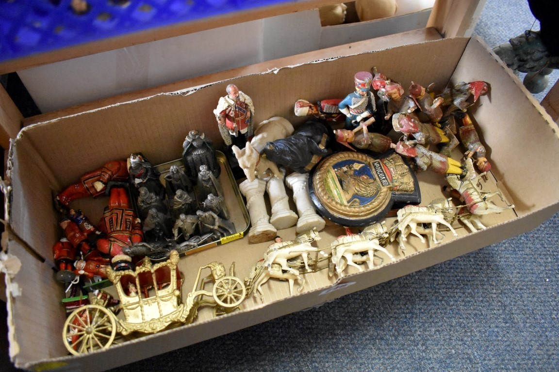 Franklin Mint: a group of 10 'Kings & Queens of England' pewter models, approx 6cm and 2 further