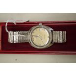 A vintage Omega Seamaster Cosmic automatic wristwatch, 35mm, with replacement expanding bracelet and