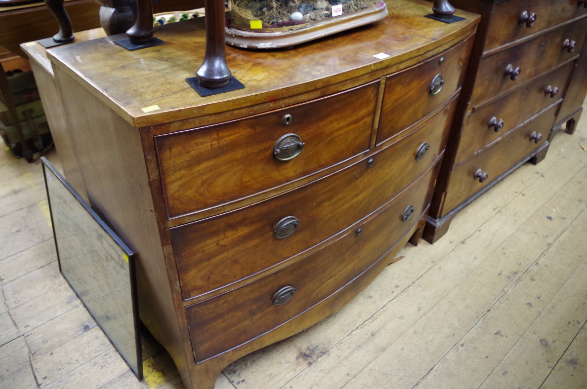 A late George III mahogany bowfront chest of drawers, 107.5cm wide.