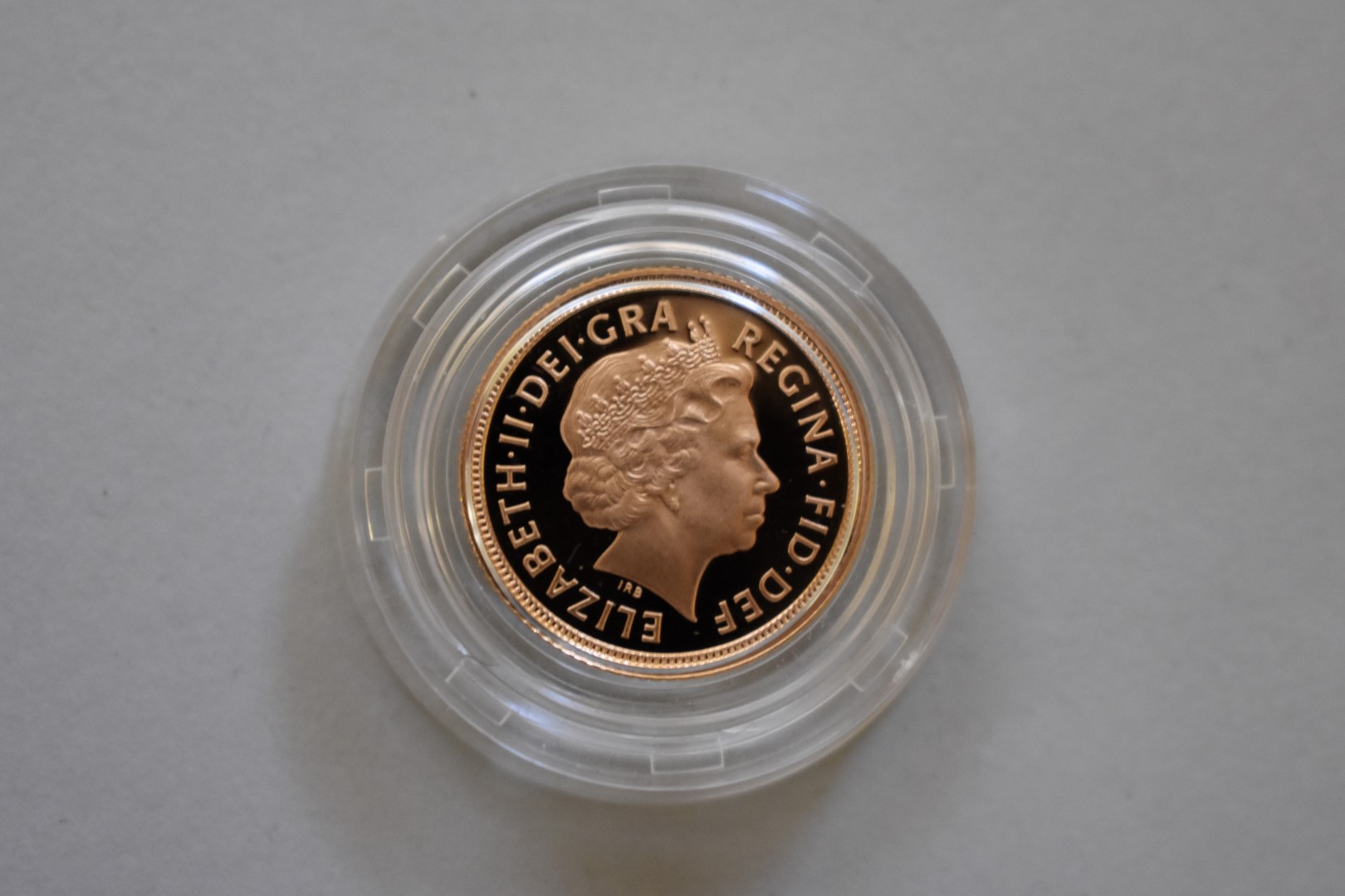 An Elizabeth II 2004 gold proof half sovereign, boxed. - Image 3 of 3
