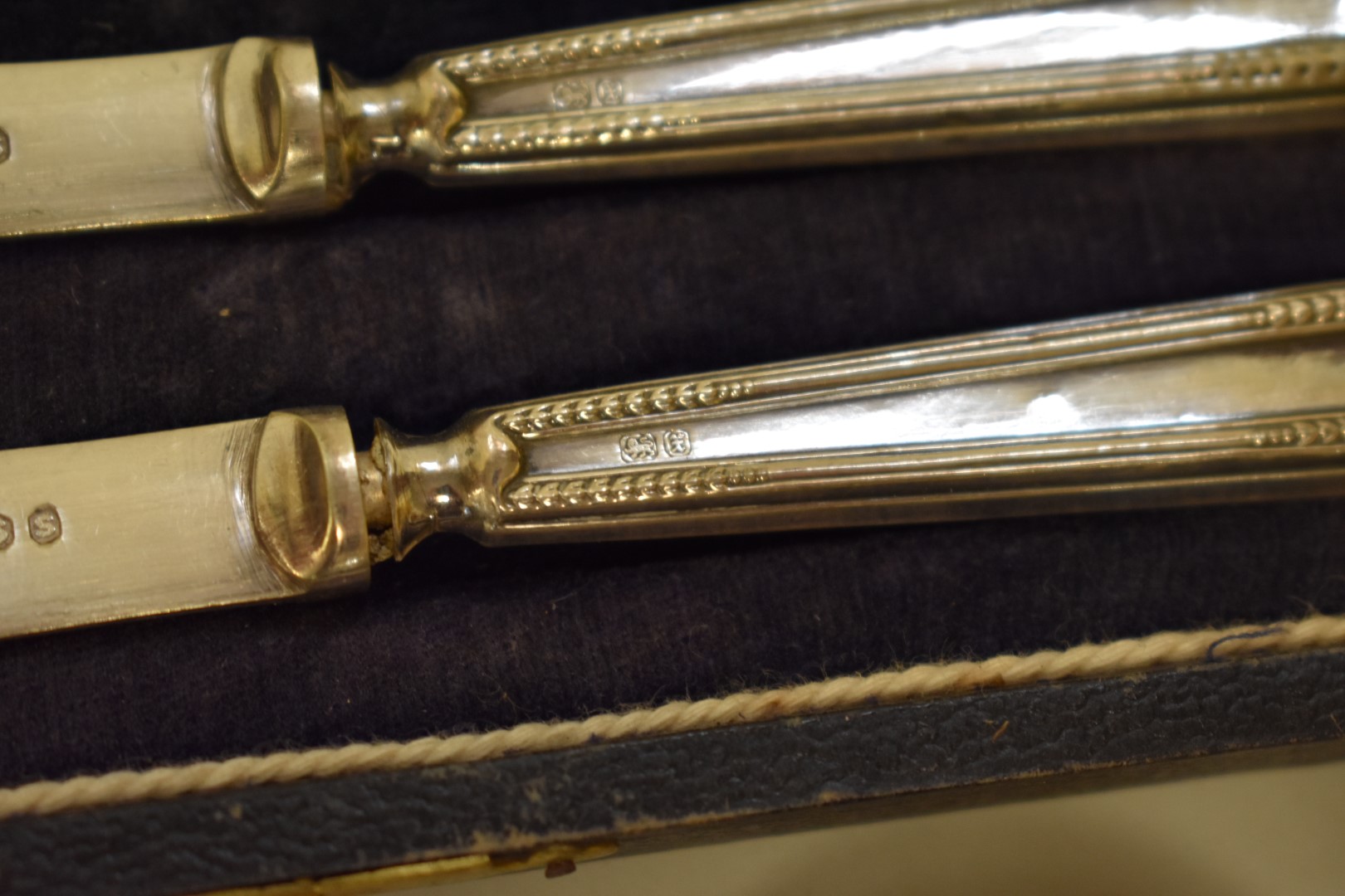 A Victorian silver napkin ring; together with a cased set of silver handled butter knives; and other - Image 2 of 4