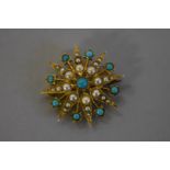 A turquoise and pearl star gold brooch/pendant, hallmarked 9ct, 2.8cm.