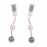 DIAMOND AND PEARL DROP EARRINGSWhire gold with princess & brilliant cut diamonds. Total weight