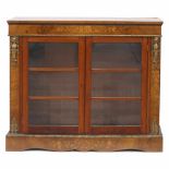 FRENCH STYLE DRESSER, C 20thWood decorated with marquetry and gilded bronze. 101 x 119.5 x