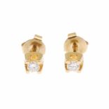 DIAMOND STUDSYellow gold with brilliant cut diamond. Total weight 0.03ct. Clip ons. 3gr- - -18.