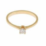 DIAMOND SOLITAIRE RINGYellow gold with approx weight 0.20 ct. brilliant cut solitaire diamond.