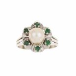 PEAR & EMERALD RING14kl white gold central pearl approx, 7mm diam. & emeralds. Band 18.5. 5.