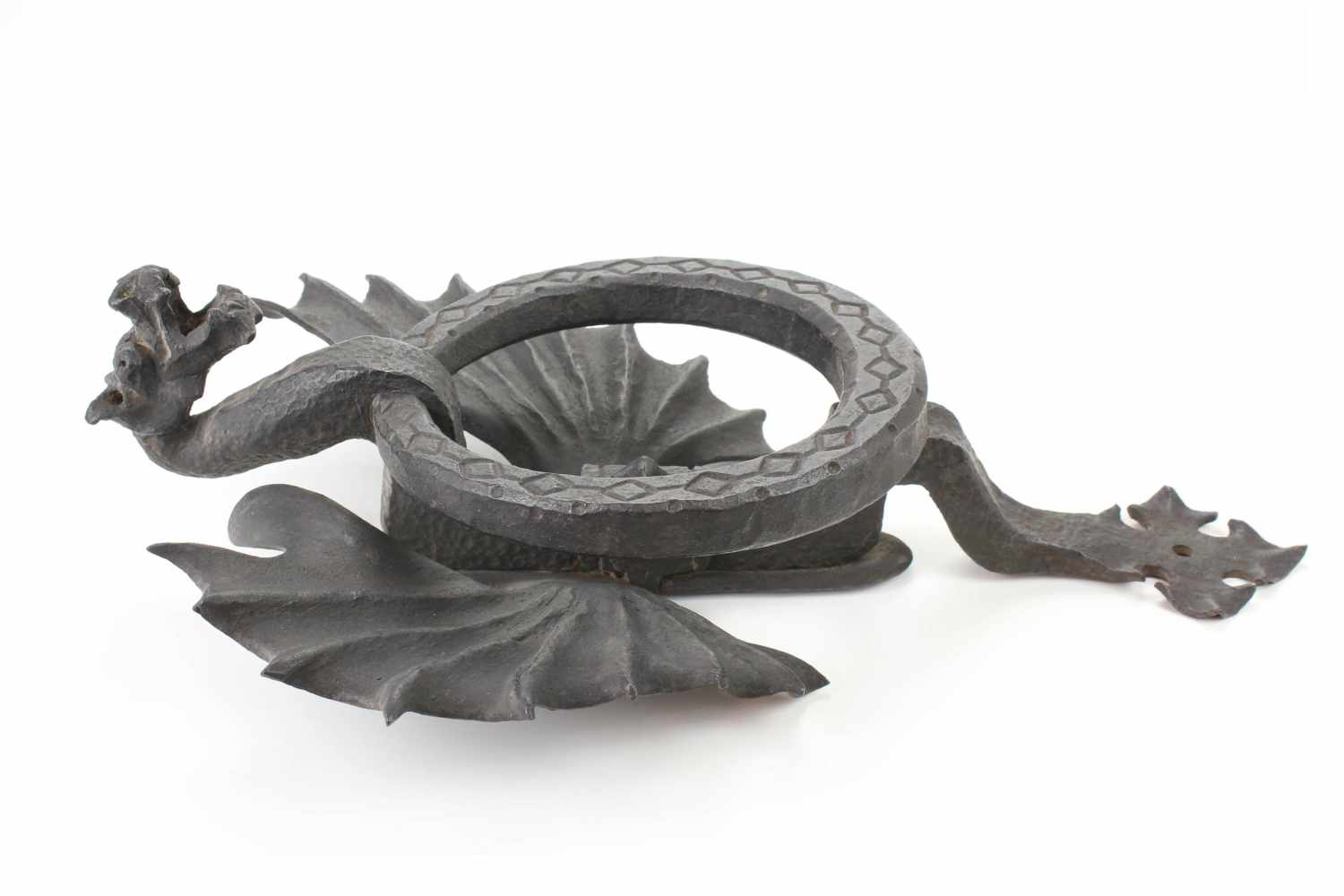 MODERNISTA DRAGON DOOR KNOCKER, EARLY C20th.Cast iron. 51 x 34 x 14 cm.- - -18.00 % buyer's - Image 2 of 4