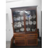 Antique mahogany inlaid display cabinet (cracked glass )