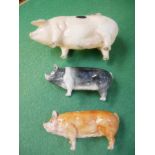 3 Pig figures