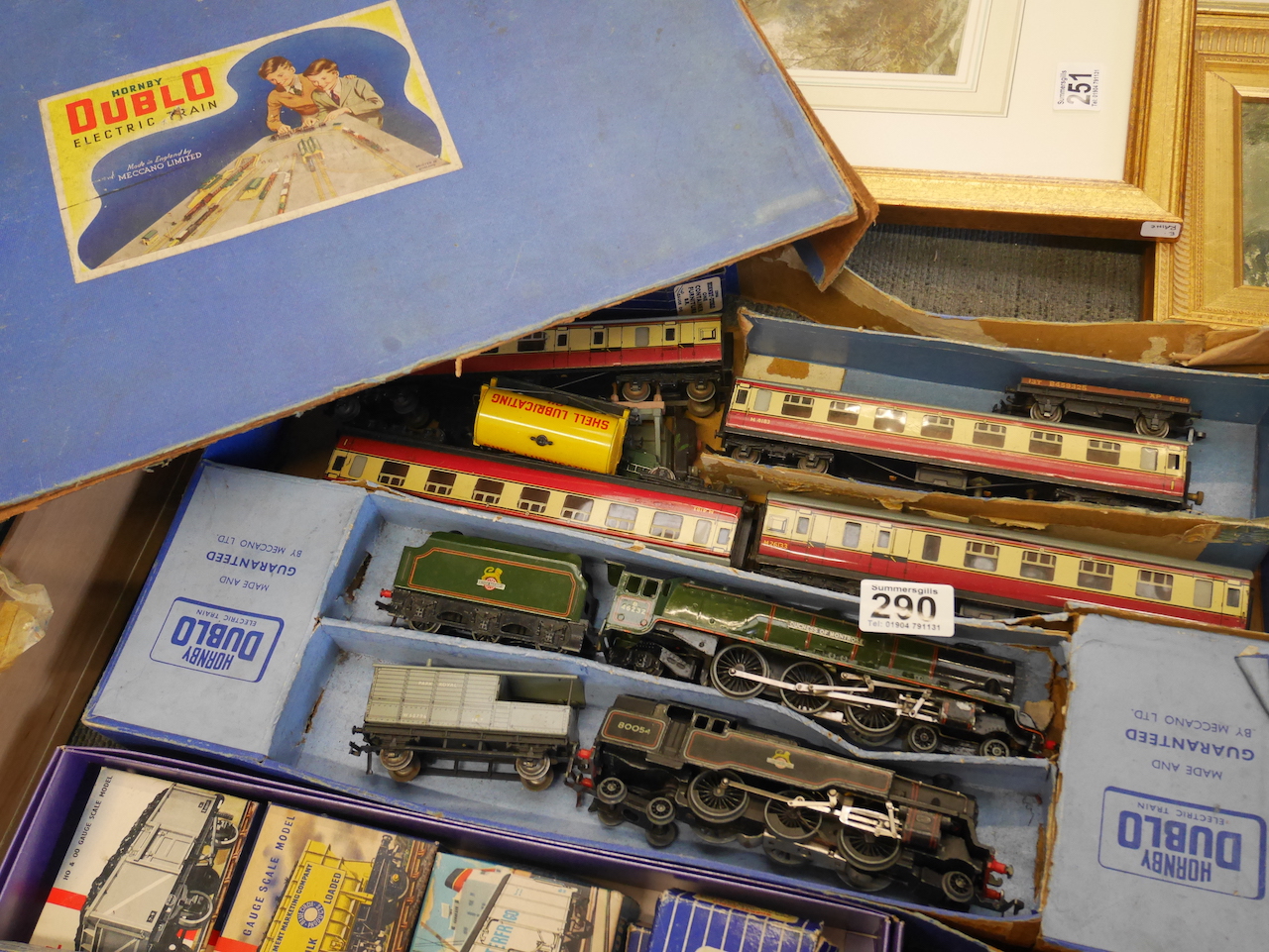 Hornby trains and carriages