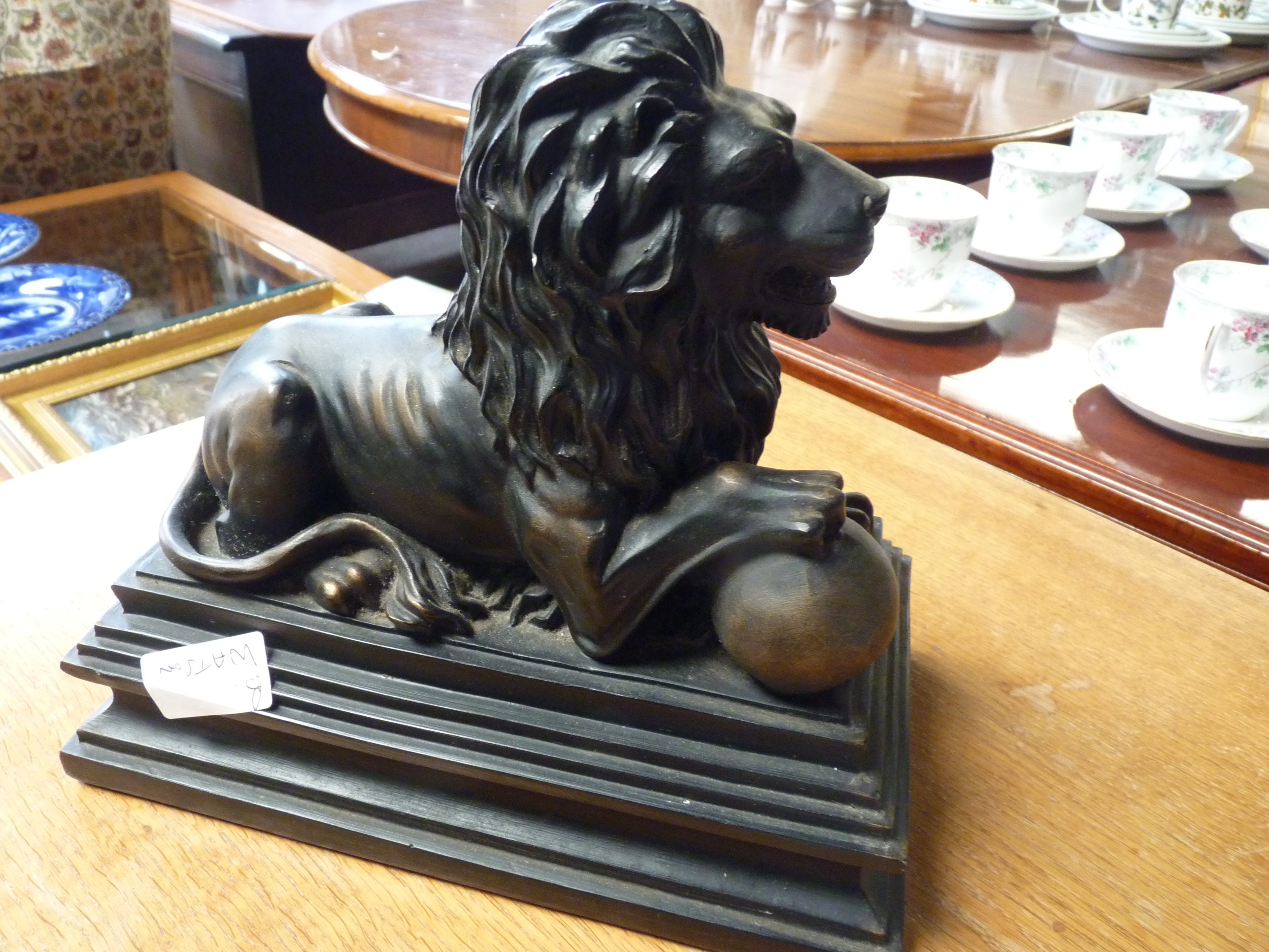 Chatsworth style lion