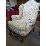 Pair of Queen Anne style chairs