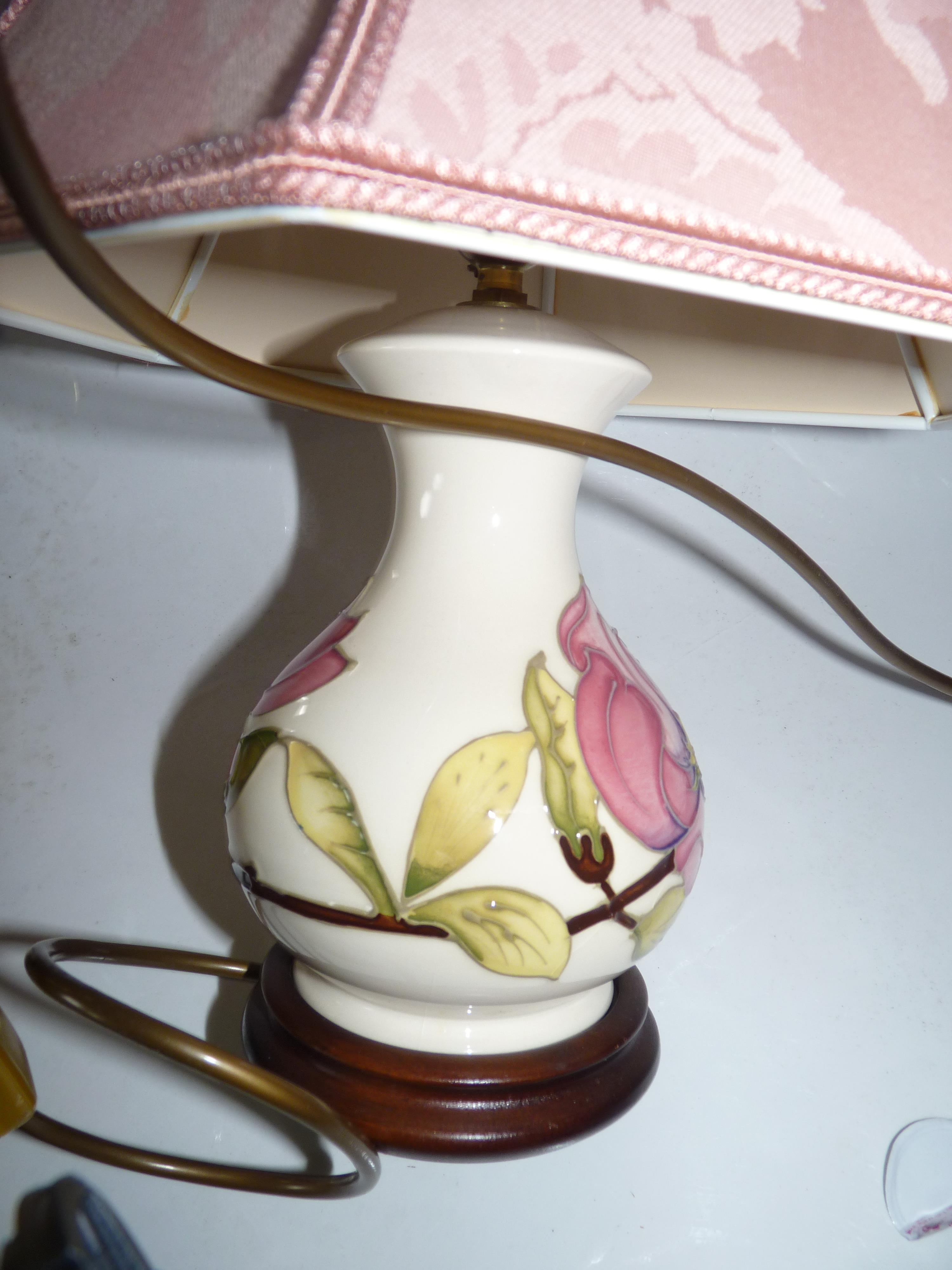 Moorcroft Lamp - Image 3 of 3