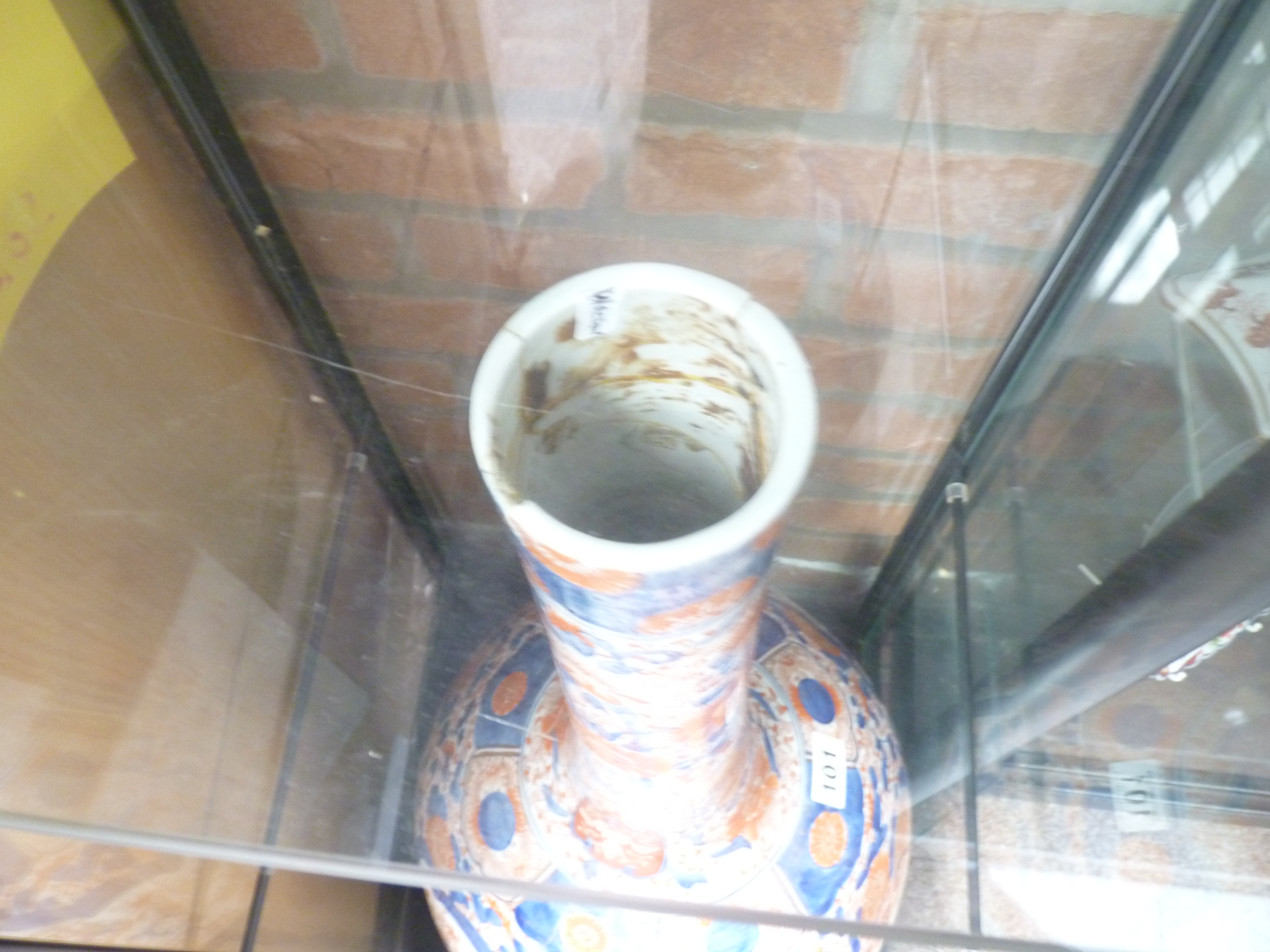 Imari 79cm vase (damaged top) - Image 7 of 7