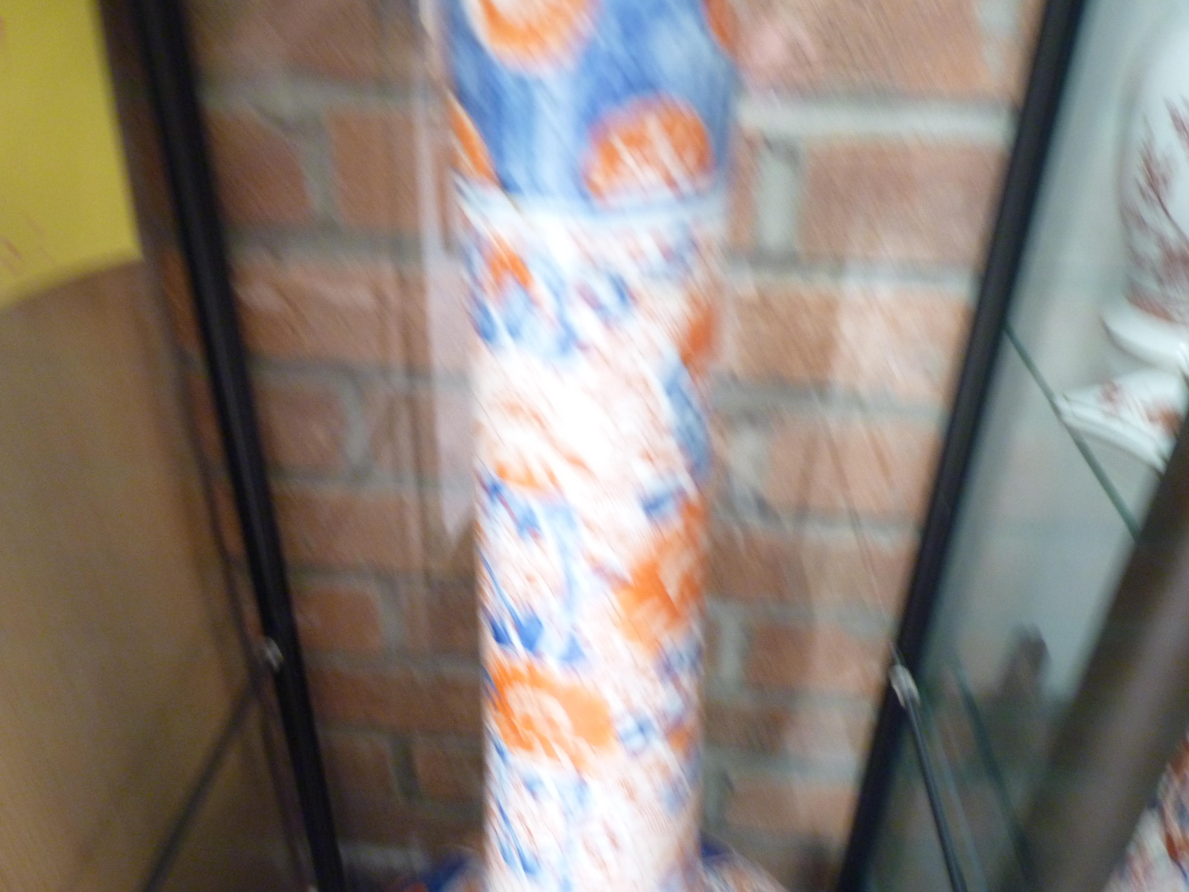 Imari 79cm vase (damaged top) - Image 5 of 7
