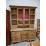 Pine dresser