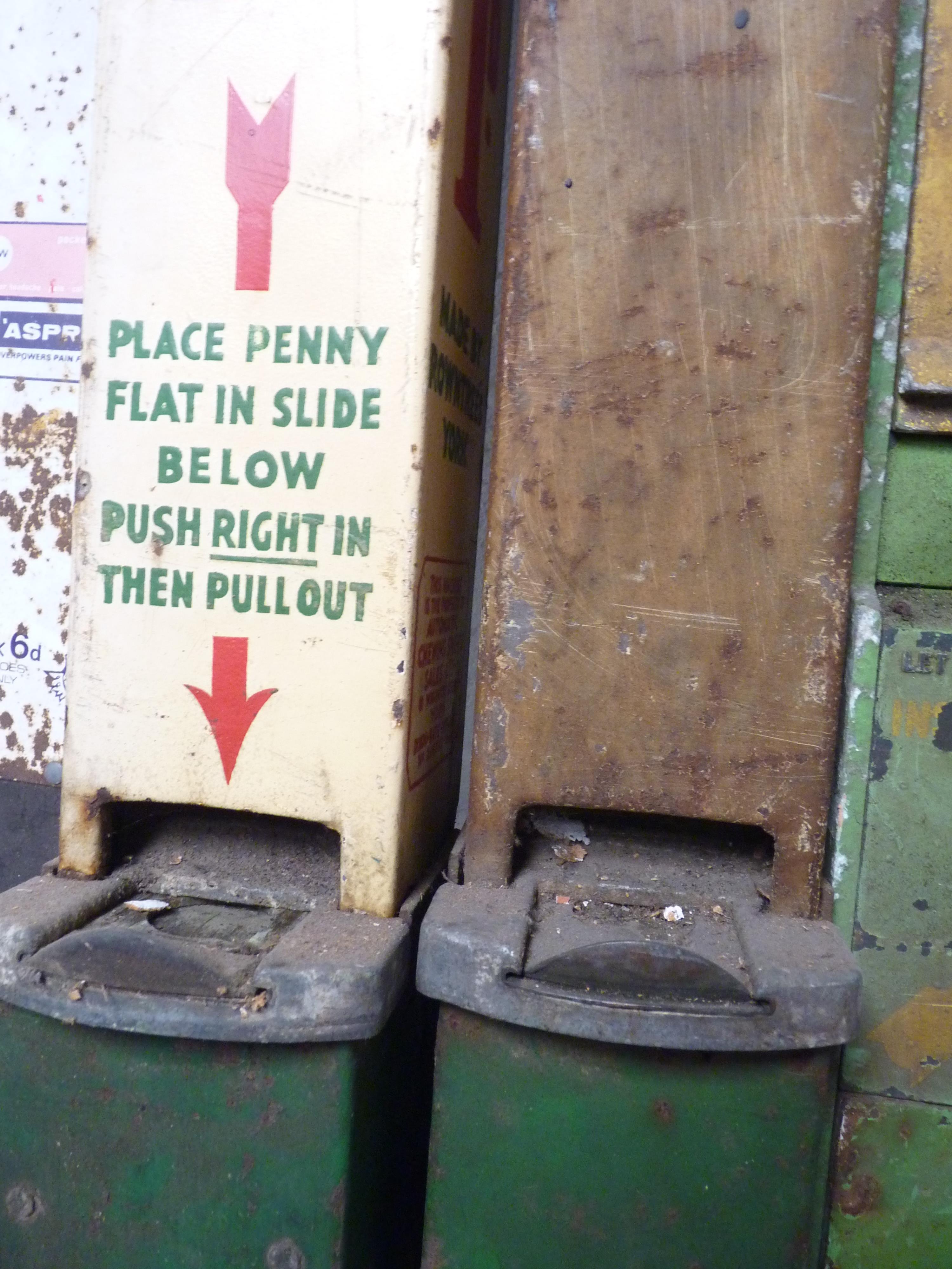 Early Vending machines - Rennie, Aspro, Beech Nut, Polo + 1 - Image 3 of 6