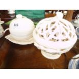 2 x Leeds creamware style items