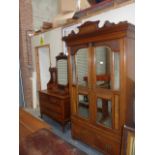 Victorian dressing table and wardrobe (glass panel broken)