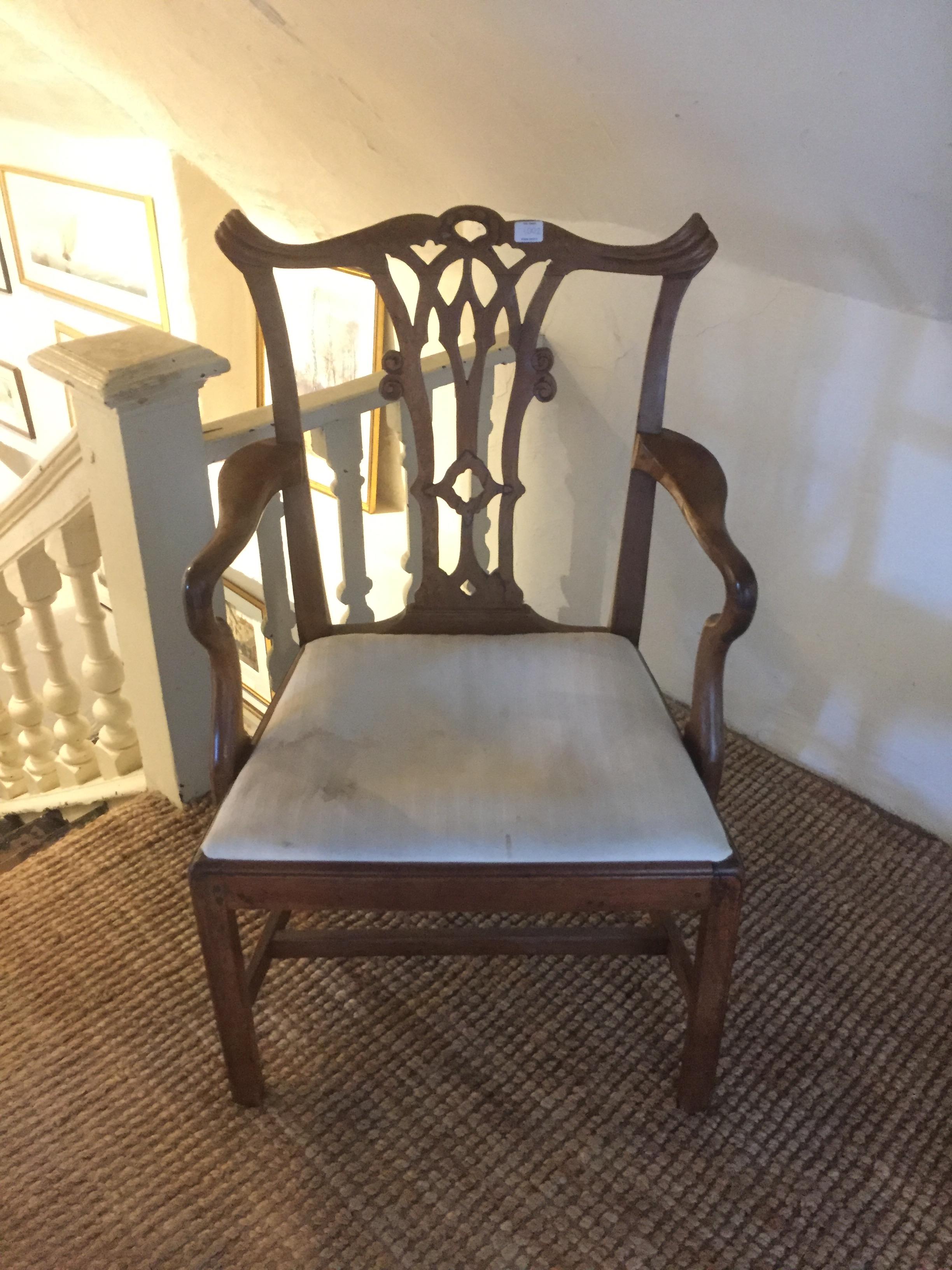 A GEORGE III MAHOGANY CHIPPENDALE DESIGN OPEN ARMCHAIR With pierced back and drop in seat, raised on - Image 2 of 2