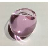 LALIQUE, A VINTAGE PINK CRYSTAL GLASS RING Together with a Baccarat velvet lined box and Les