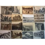 A LARGE MIXED QUANTITY OF MAINLY 20TH CENTURY POSTCARDS, CIRCA 1000 Topographical, Lancs, Leicester,