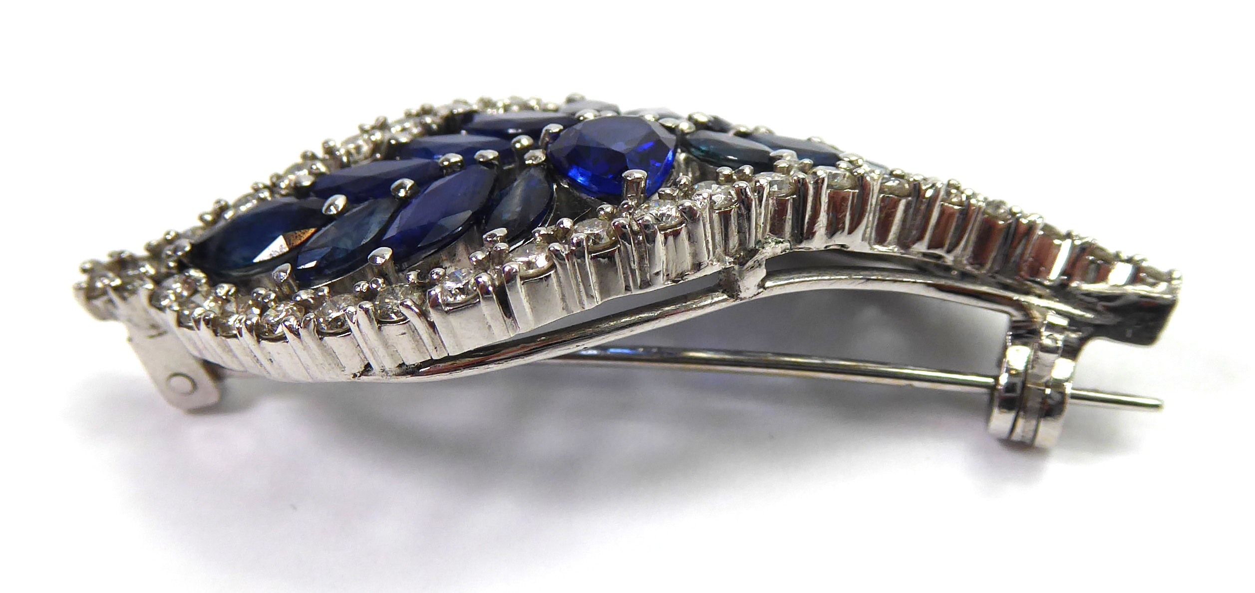 A SAPPHIRE AND DIAMOND LEAF BROOCH Set in white gold. (11.9g) - Image 4 of 11