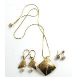 A VINTAGE 9CT GOLD AND SEED PEARL NECKLACE AND EARRINGS SET Geometric form with textured finish