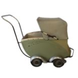 LA MERVEILLEUS CHAUDEYRE OF TOULOUSE, FRANCE, A RARE AND STYLISH ART DECO PRAM With pale blue rexsin