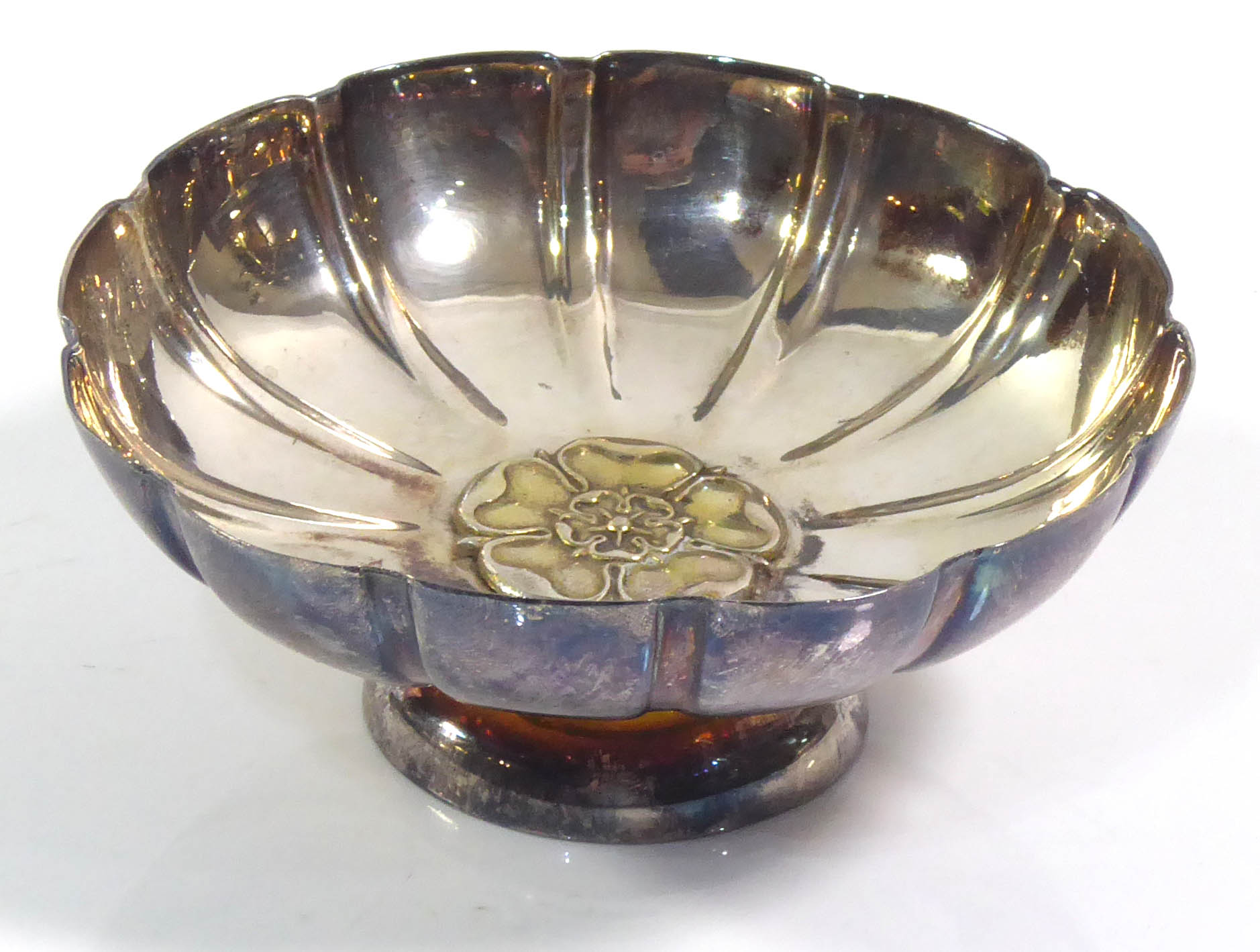 JAMES DIXON, A 20TH CENTURY SILVER FLUTED BONBON DISH With Tudor rose design to centre, hallmarked